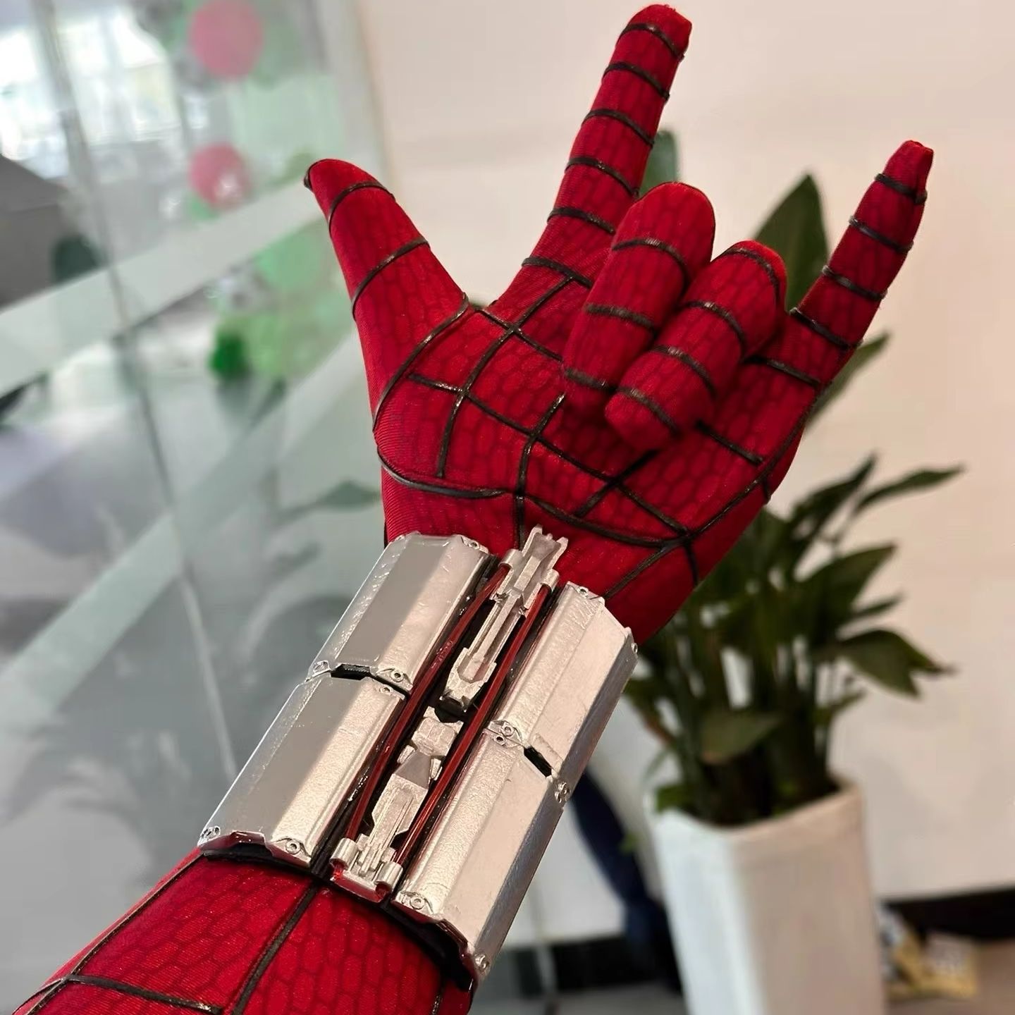 Spider-Man: Brand New Day Magn - Men Accessories All reseña y precio